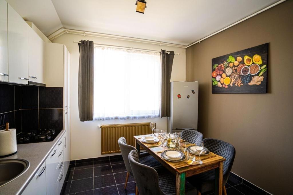 N & G Apartments Râșnov Zewnętrze zdjęcie
